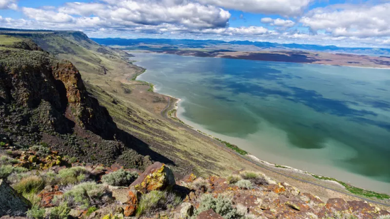 A photo of Lake Abert in south-central Oregon during the summertime.