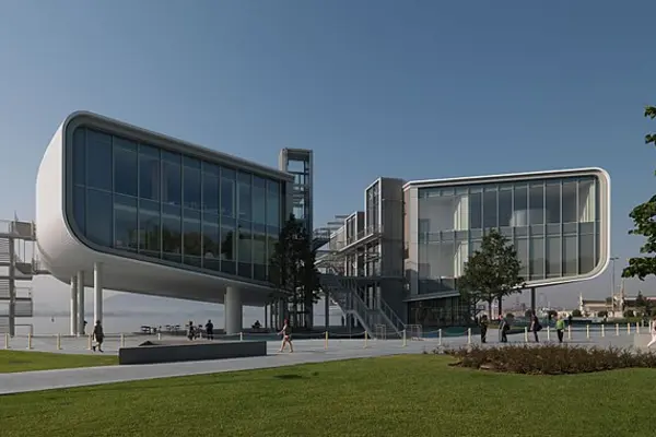 Building with a modern design